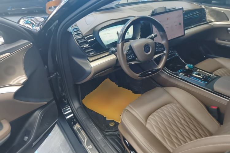 Used BYD Han 2023 EV Champion Edition 506KM Front-Wheel-Drive Premium Model Driver Seat