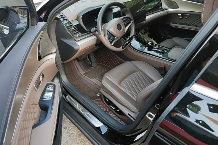 Used BYD Han 2023 EV Champion Edition 506KM Front-Wheel-Drive Premium Model Driver Seat