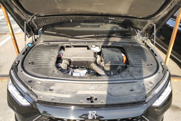 Used BYD Han 2023 DM-i Champion Edition 121KM Prestige Model Engine Bay