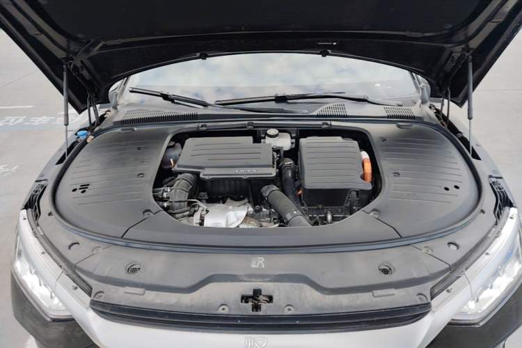 Used BYD Han 2023 DM-i Champion Edition 121KM Prestige Model Engine Bay