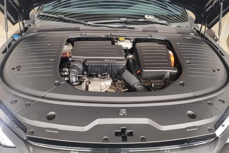 Used BYD Han 2023 DM-i Champion Edition 121KM Prestige Model Engine Bay