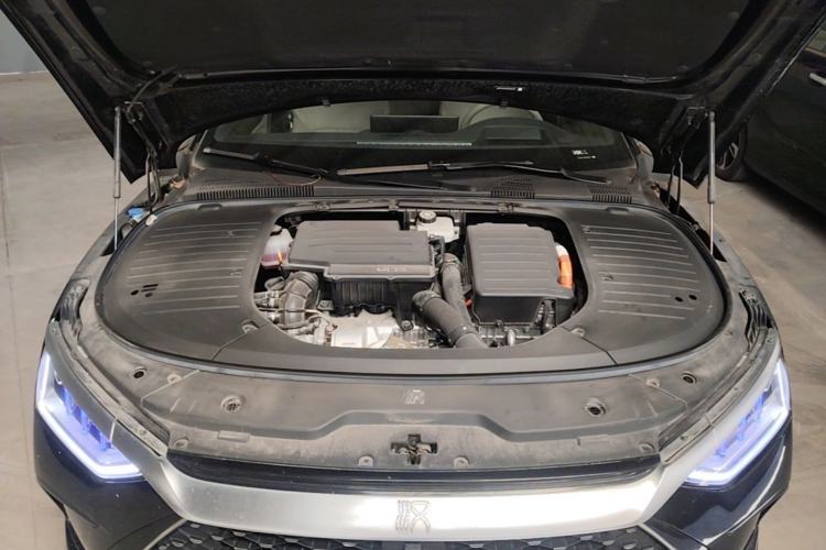 Used BYD Han 2023 DM-i Champion Edition 121KM Prestige Model Engine Bay