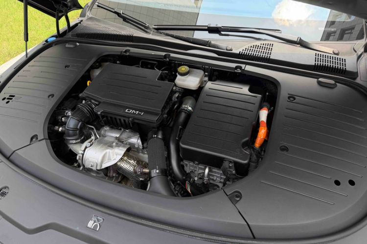 Used BYD Han 2023 DM-i Champion Edition 121KM Prestige Model Engine Bay