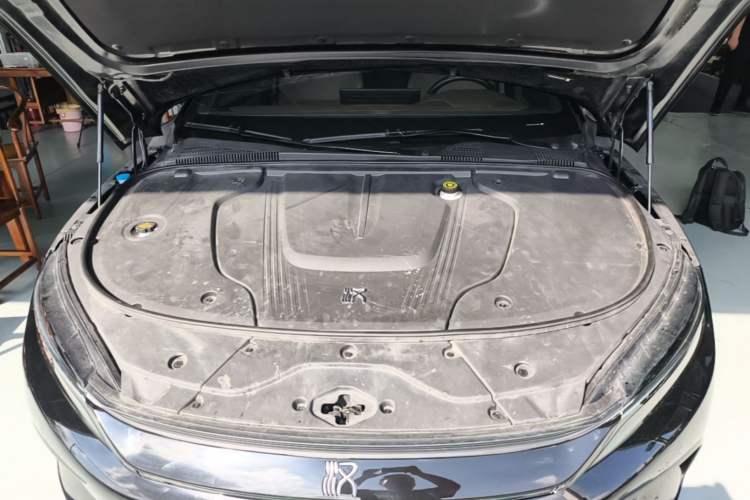 Used BYD Han 2023 EV Champion Edition 605KM Front-Drive Premium Model Engine Bay