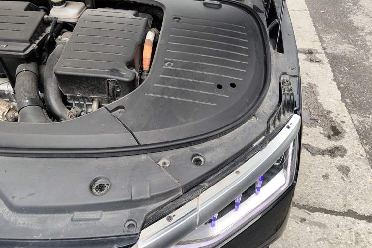 Used BYD Han 2023 DM-i Champion Edition 121KM Prestige Model Engine Bay Left
