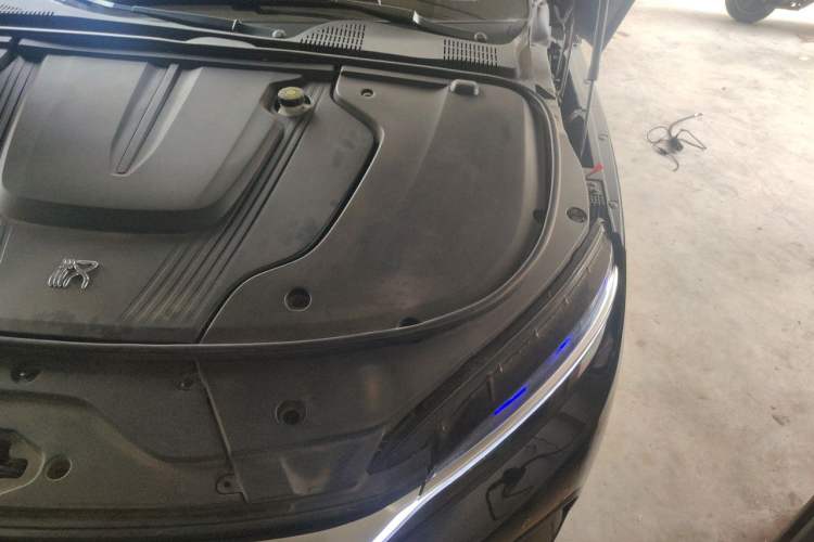 Used BYD Han 2023 EV Champion Edition 715KM Front-Drive Prestige Model Engine Bay Left