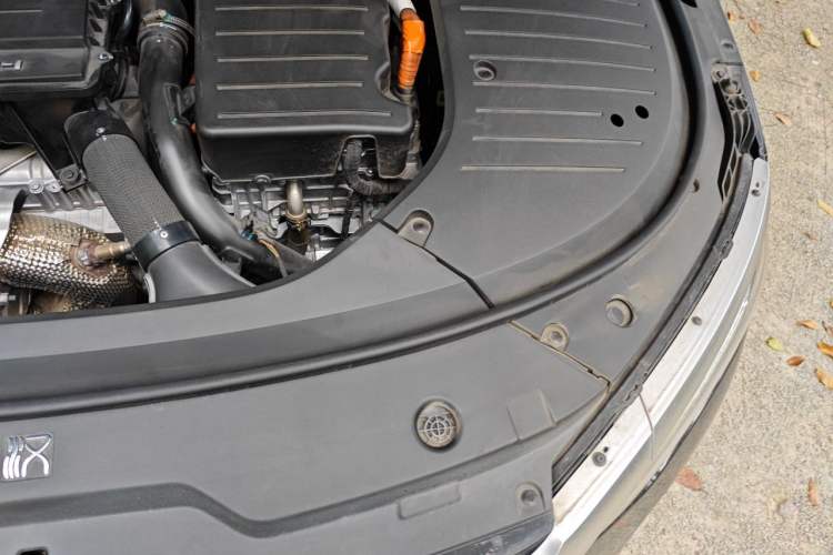 Used BYD Han 2023 DM-i Champion Edition 121KM Prestige Model Engine Bay Left