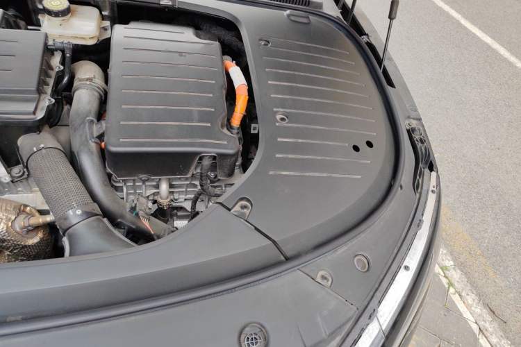 Used BYD Han 2023 DM-i Champion Edition 121KM Prestige Model Engine Bay Left