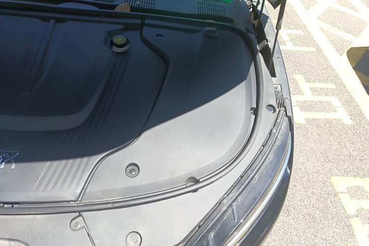 Used BYD Han 2023 EV Champion Edition 605KM Front-Drive Premium Model Engine Bay Left