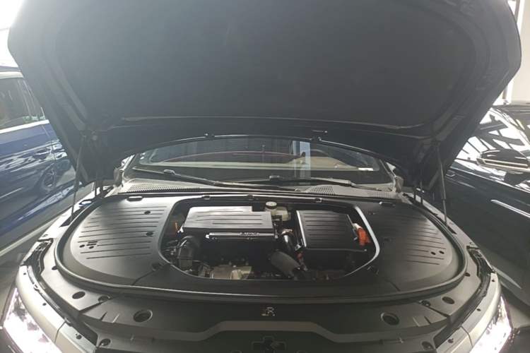Used BYD Han 2023 DM-i Champion Edition 121KM Prestige Model Engine Bay