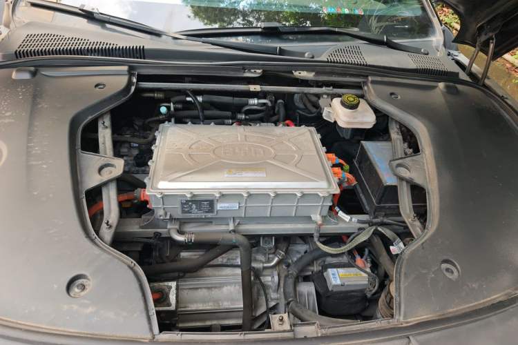 Used BYD Han 2023 EV Champion Edition 605KM Front-Drive Premium Model Engine Bay