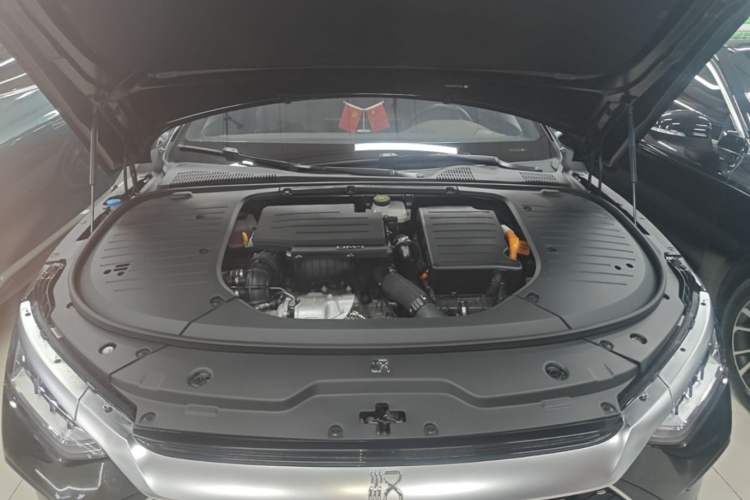 Used BYD Han 2023 DM-i Champion Edition 121KM Prestige Model Engine Bay