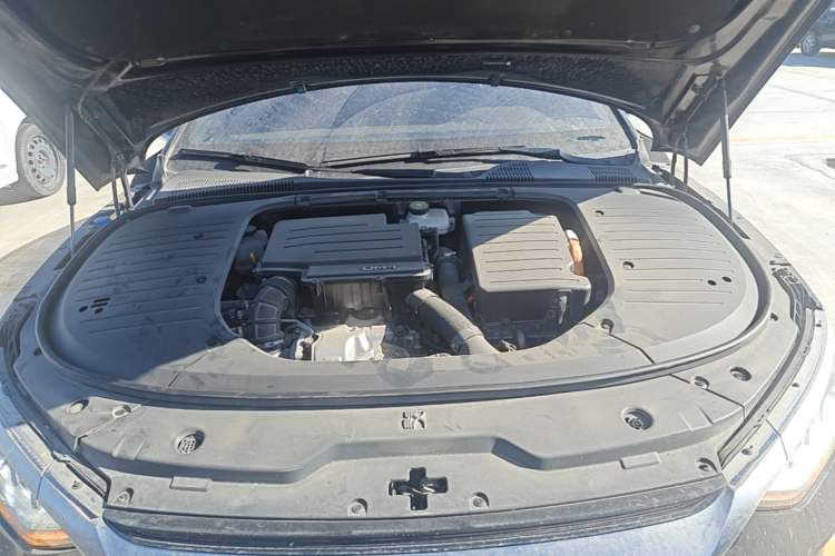 Used BYD Han 2023 DM-i Champion Edition 121KM Prestige Model Engine Bay
