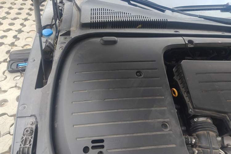 Used BYD Han 2023 DM-p War God Edition Engine Bay Right