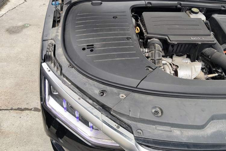 Used BYD Han 2023 DM-i Champion Edition 121KM Prestige Model Engine Bay Right