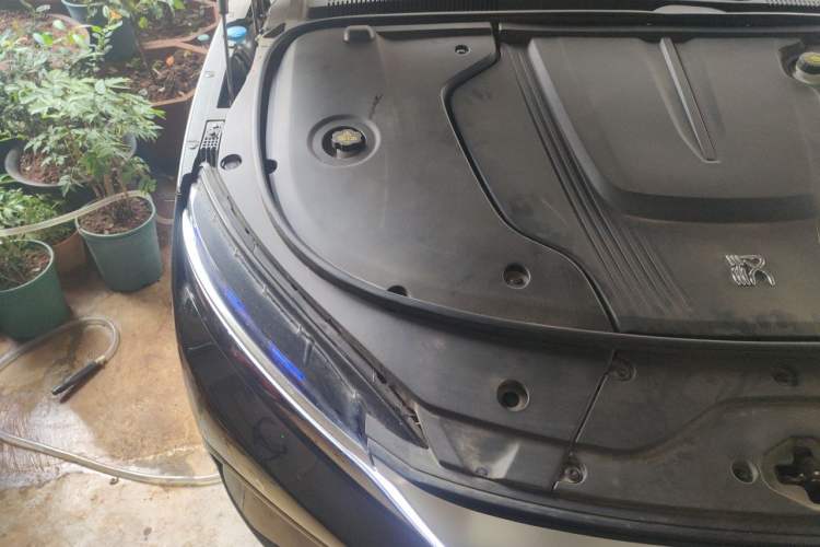 Used BYD Han 2023 EV Champion Edition 715KM Front-Drive Prestige Model Engine Bay Right