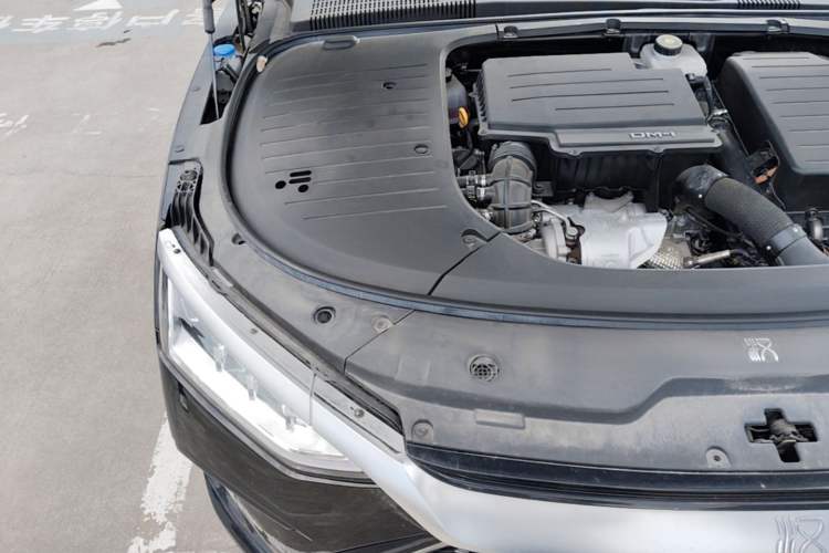 Used BYD Han 2023 DM-i Champion Edition 121KM Prestige Model Engine Bay Right