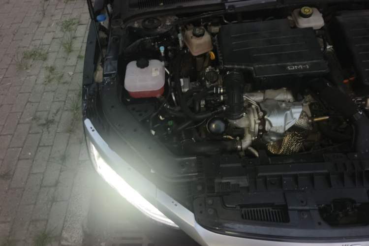 Used BYD Han 2023 DM-i Champion Edition 121KM Prestige Model Engine Bay Right