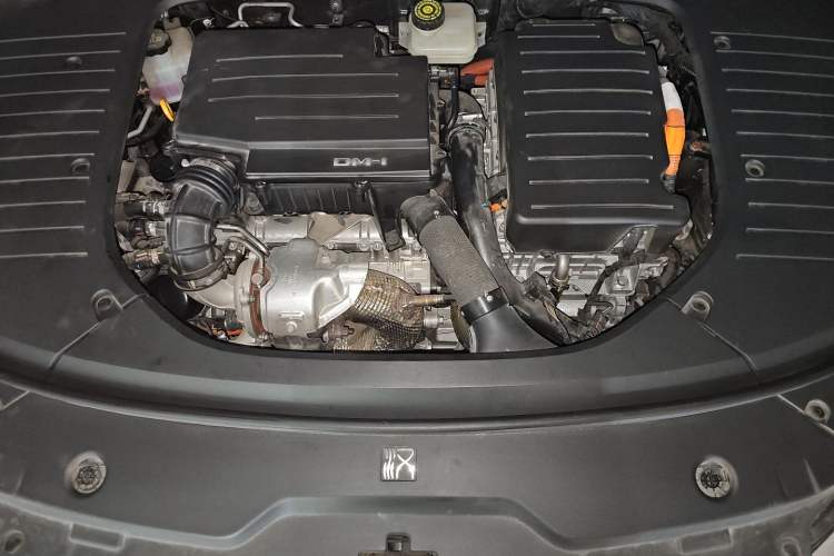 Used BYD Han 2023 DM-i Champion Edition 121KM Prestige Model Engine Bay
