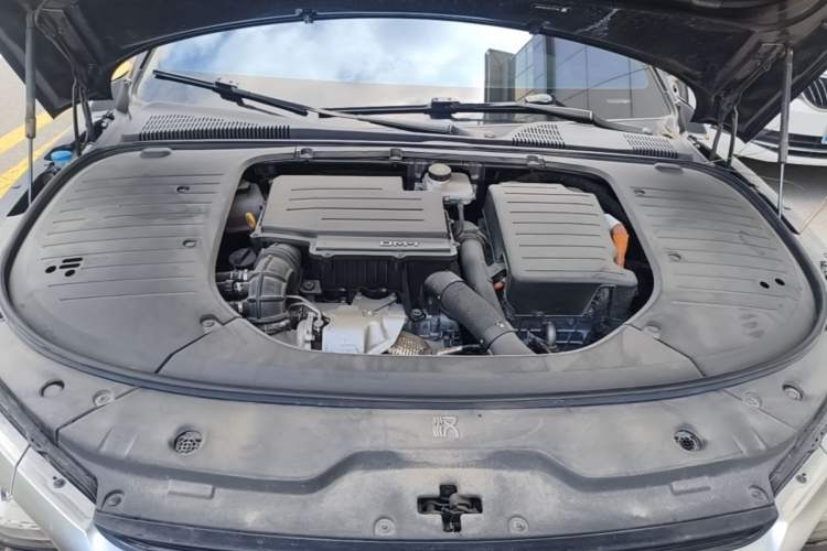 Used BYD Han 2023 DM-i Champion Edition 121KM Prestige Model Engine Bay