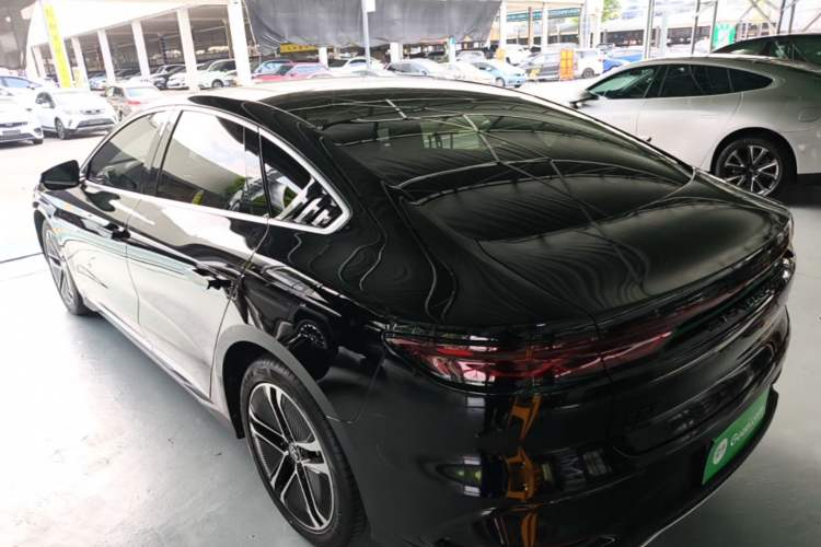 Used BYD Han 2023 EV Champion Edition 605KM Front-Drive Premium Model Exterior 2