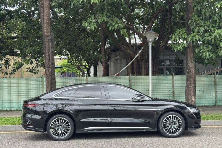 Used BYD Han 2023 DM-i Champion Edition 121KM Prestige Model Exterior 4