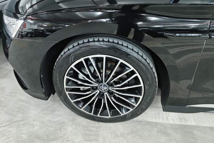 Used BYD Han 2023 DM-i Champion Edition 121KM Prestige Model Exterior 4