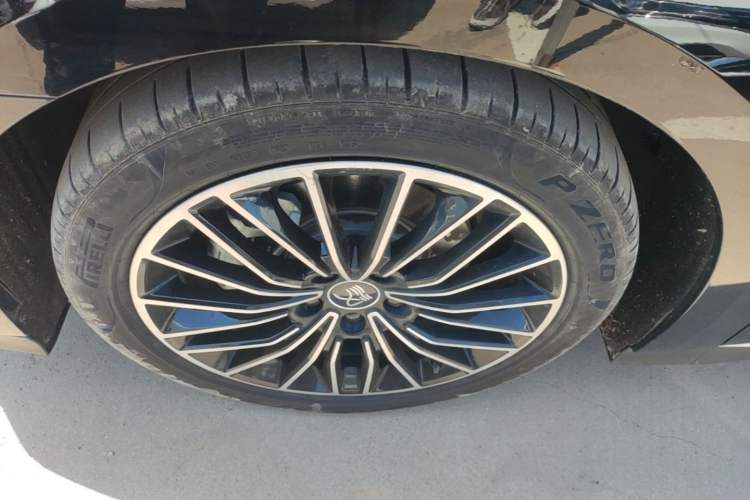 Used BYD Han 2023 DM-i Champion Edition 121KM Prestige Model Exterior 4
