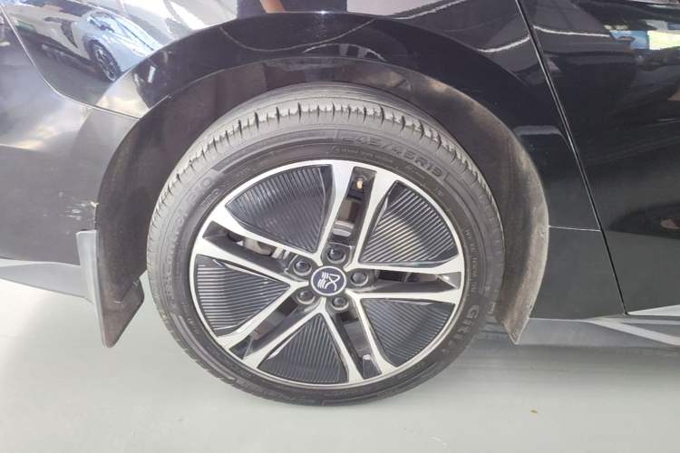 Used BYD Han 2023 EV Champion Edition 605KM Front-Drive Premium Model Exterior 5