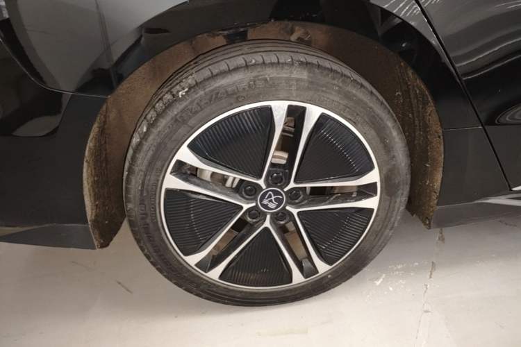 Used BYD Han 2023 EV Champion Edition 605KM Front-Drive Premium Model Exterior 5