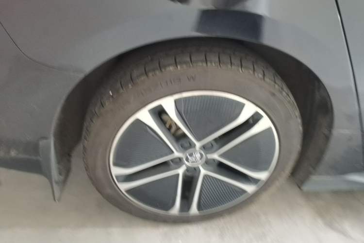 Used BYD Han 2023 EV Champion Edition 605KM Front-Drive Premium Model Exterior 5