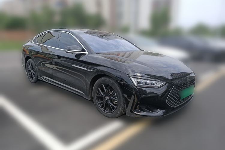 Used BYD Han 2023 DM-i Champion Edition 121KM Prestige Model Front Right 45 Deg