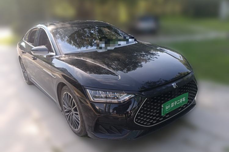 Used BYD Han 2023 DM-i Champion Edition 121KM Prestige Model Front Right 45 Deg