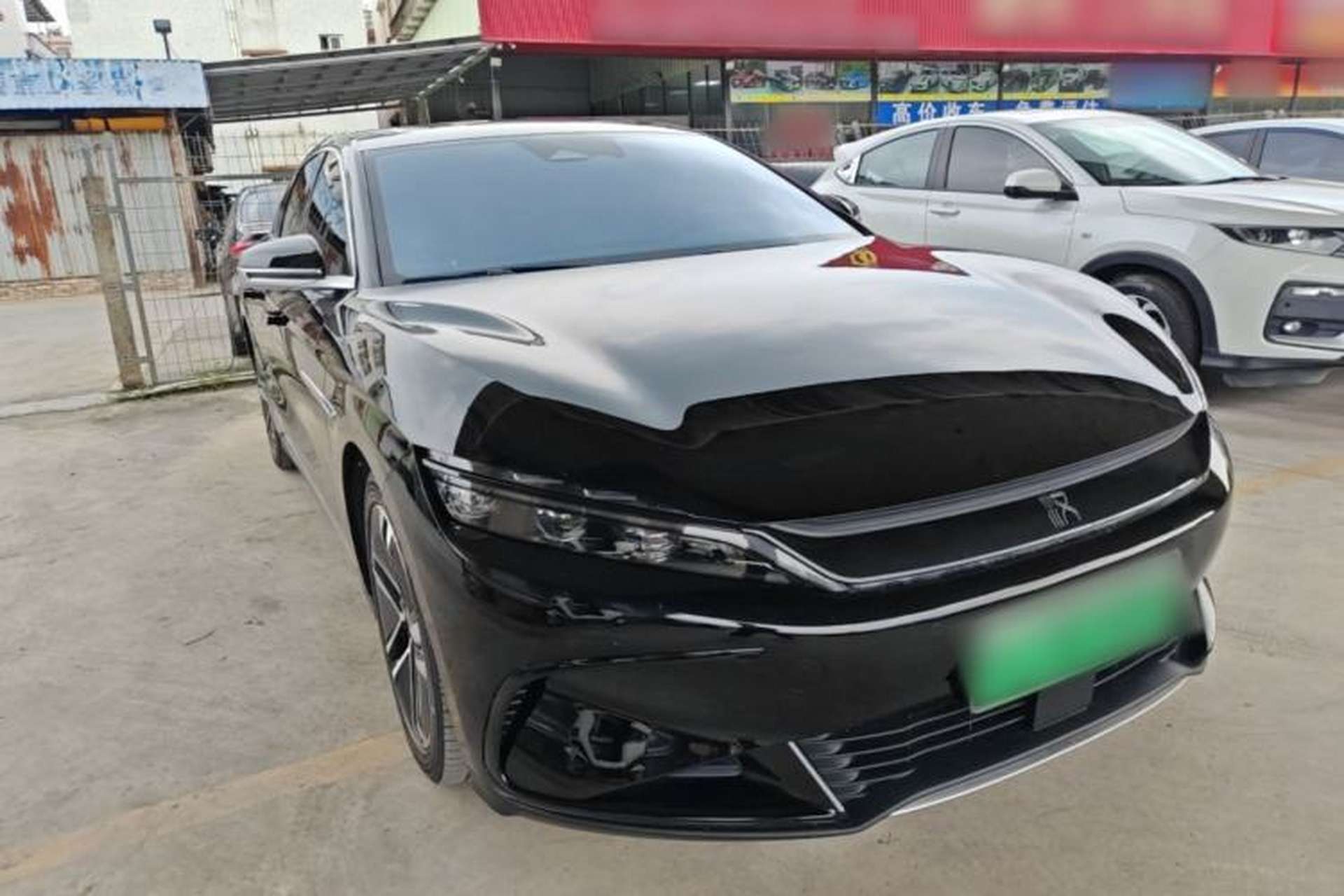 Used BYD Han 2023 EV Champion Edition 605KM Front-Drive Premium Model Front Right 45 Deg
