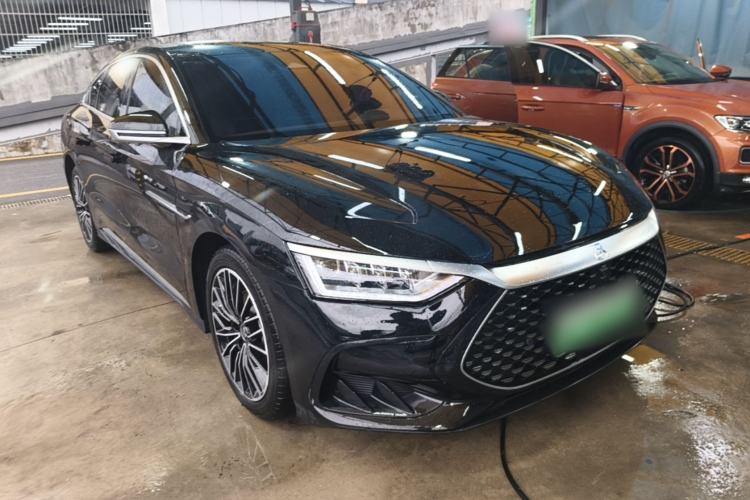 Used BYD Han 2023 DM-i Champion Edition 121KM Prestige Model Front Right 45 Deg