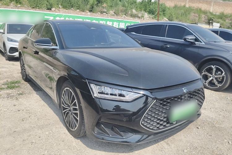 Used BYD Han 2023 DM-i Champion Edition 121KM Prestige Model Front Right 45 Deg