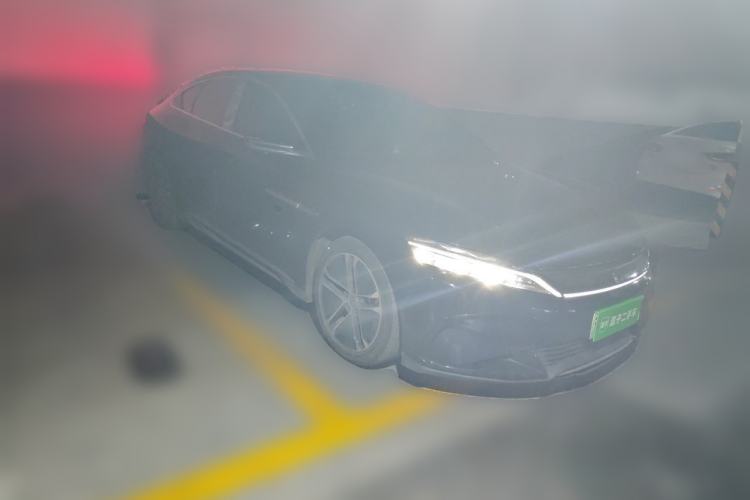 Used BYD Han 2023 EV Champion Edition 605KM Front-Drive Premium Model Front Right 45 Deg