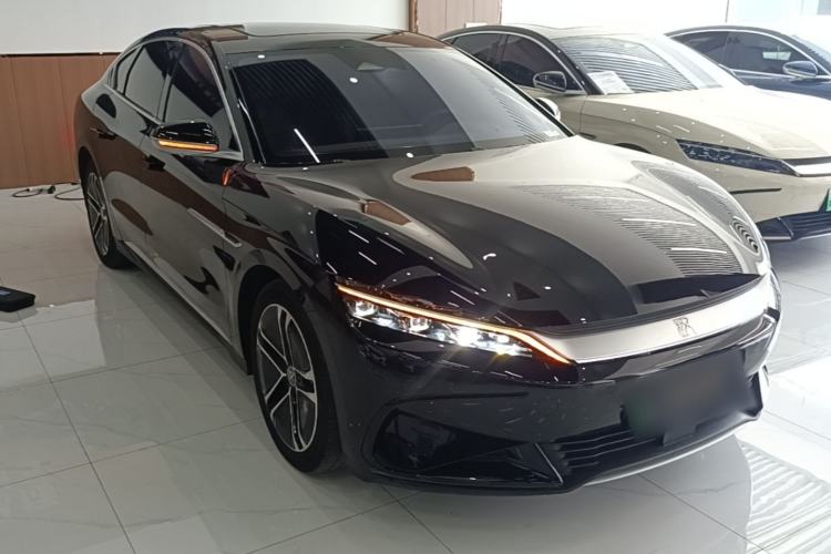 Used BYD Han 2023 EV Champion Edition 605KM Front-Drive Premium Model Front Right 45 Deg