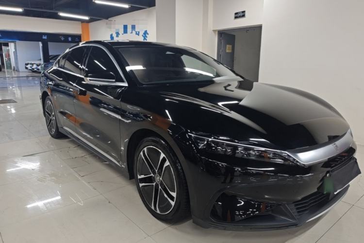 Used BYD Han 2023 EV Champion Edition 605KM Front-Drive Premium Model Front Right 45 Deg