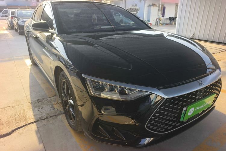 Used BYD Han 2023 DM-i Champion Edition 121KM Prestige Model Front Right 45 Deg