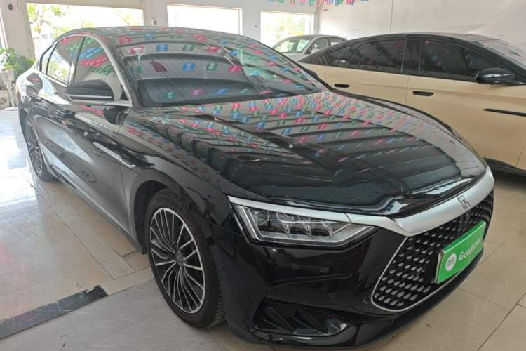 Used BYD Han 2023 DM-i Champion Edition 121KM Prestige Model Front Right 45 Deg