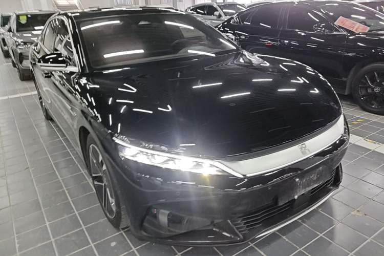 Used BYD Han 2023 EV Champion Edition 605KM Front-Drive Premium Model Front Right 45 Deg