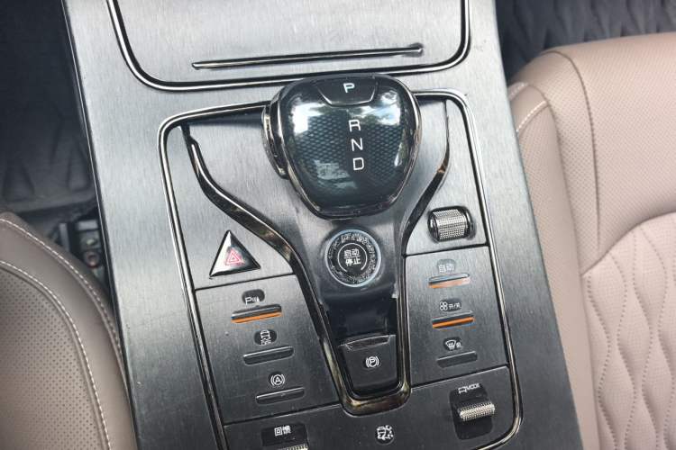 Used BYD Han 2023 EV Champion Edition 605KM Front-Drive Premium Model Gear Lever