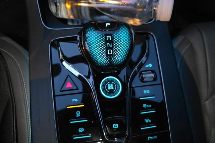 Used BYD Han 2023 DM-i Champion Edition 121KM Prestige Model Gear Lever