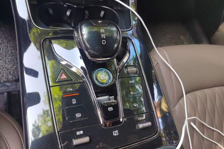 Used BYD Han 2023 EV Champion Edition 605KM Front-Drive Premium Model Gear Lever
