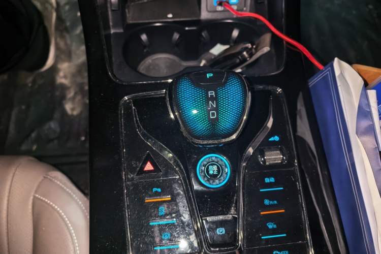 Used BYD Han 2023 DM-i Champion Edition 121KM Prestige Model Gear Lever