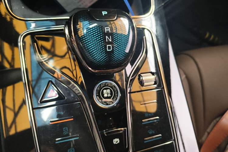 Used BYD Han 2023 DM-i Champion Edition 121KM Prestige Model Gear Lever