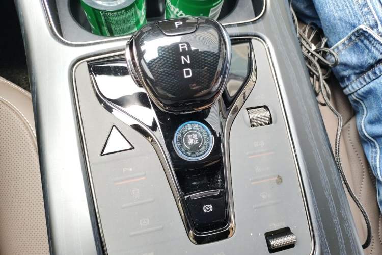 Used BYD Han 2023 EV Champion Edition 506KM Front-Wheel-Drive Premium Model Gear Lever