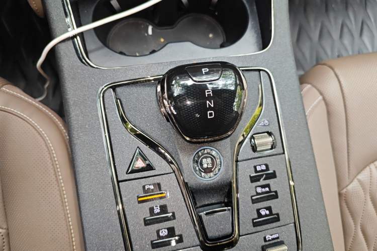 Used BYD Han 2023 DM-i Champion Edition 121KM Prestige Model Gear Lever