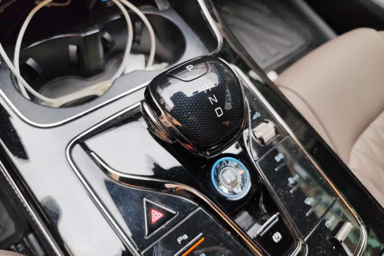 Used BYD Han 2023 DM-i Champion Edition 121KM Prestige Model Gear Lever